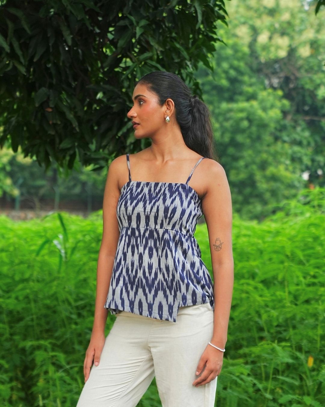 kaali mirch overlap top