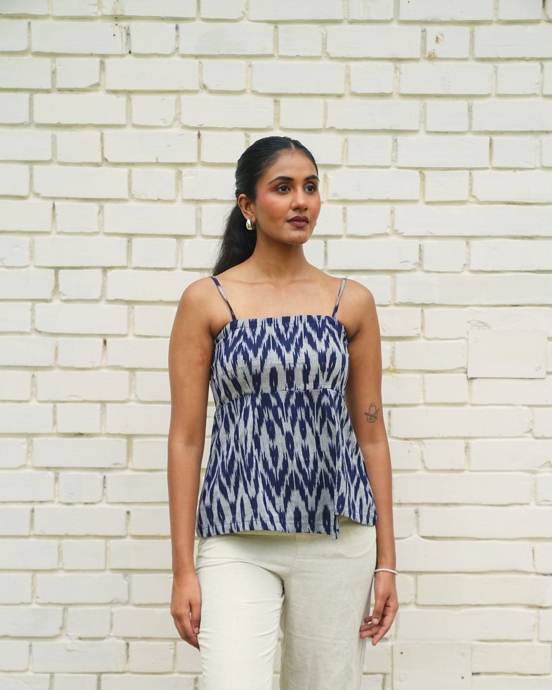 kaali mirch overlap top